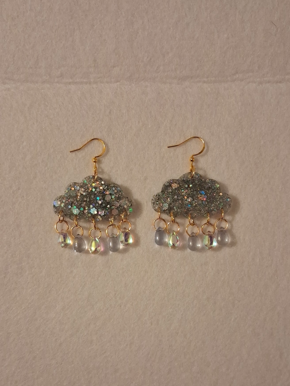 Glitter Cloud Resin Earrings!!